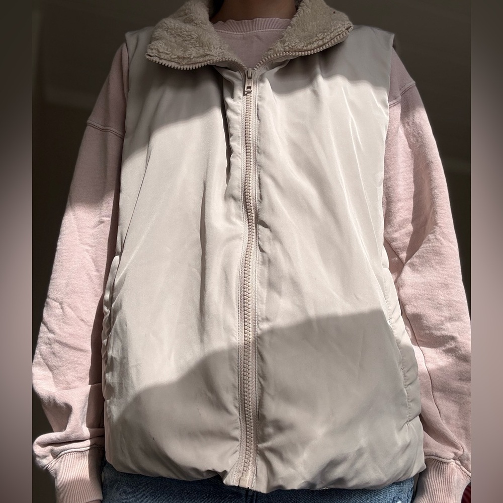 Women's Cream Sherpa-Lined Vest